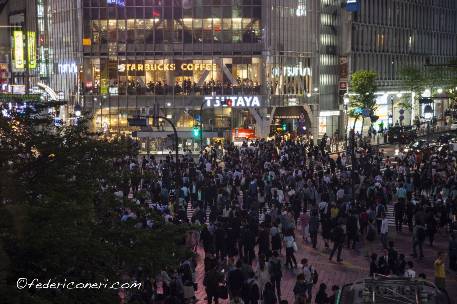 Tokyo, Shibuya Crossing by night