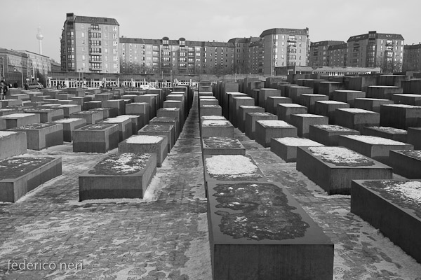 Holocaust-Denkmal, monumento a ricordo dello sterminio degli Ebrei