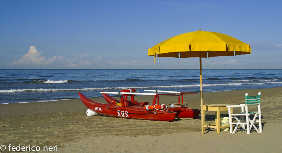 FM-49 lifeguard station on the beach