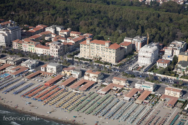 Viareggio, Grand Hotel Royal e la spiaggia