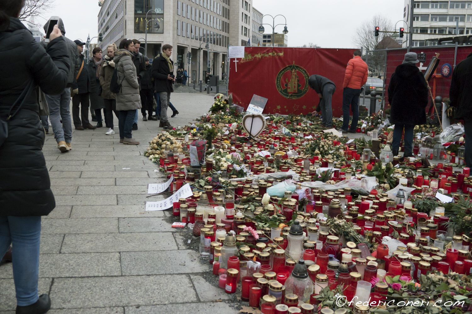  Breitscheidplatz a un mese dall′attacco terroristico