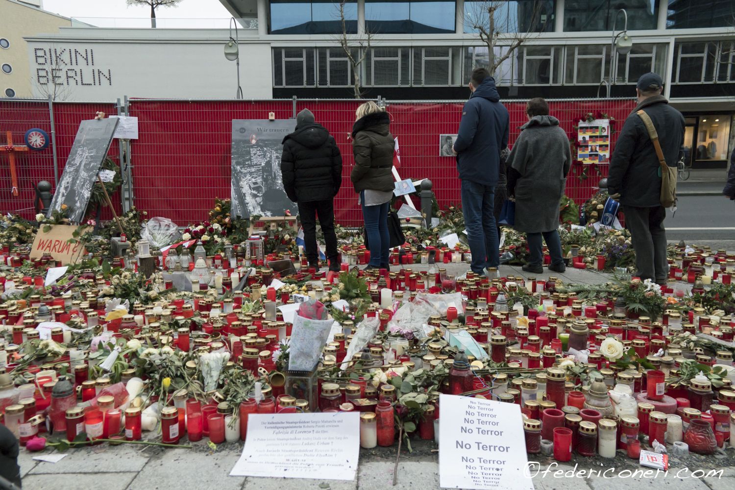 Breitscheidplatz a un mese dall′attacco terroristico