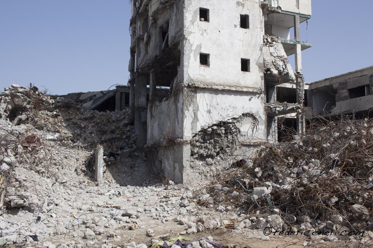 Le rovine di Italy Tower a Gaza City
